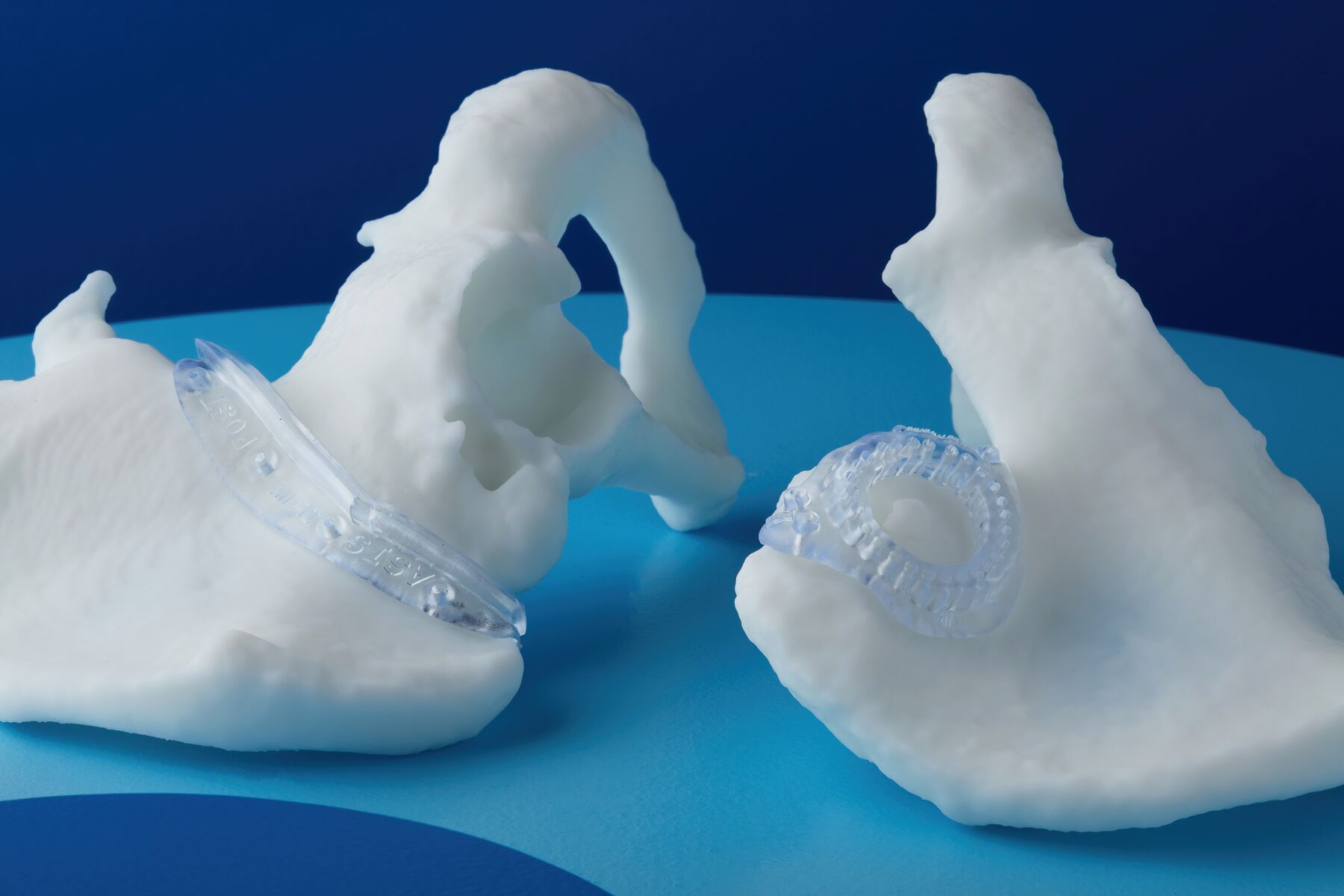 Single-use instruments printed in BioMed Durable Resin