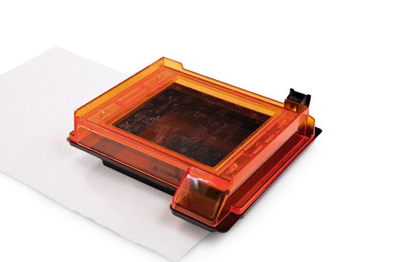 Inspecting and cleaning standard resin tanks and Resin Tanks LT
