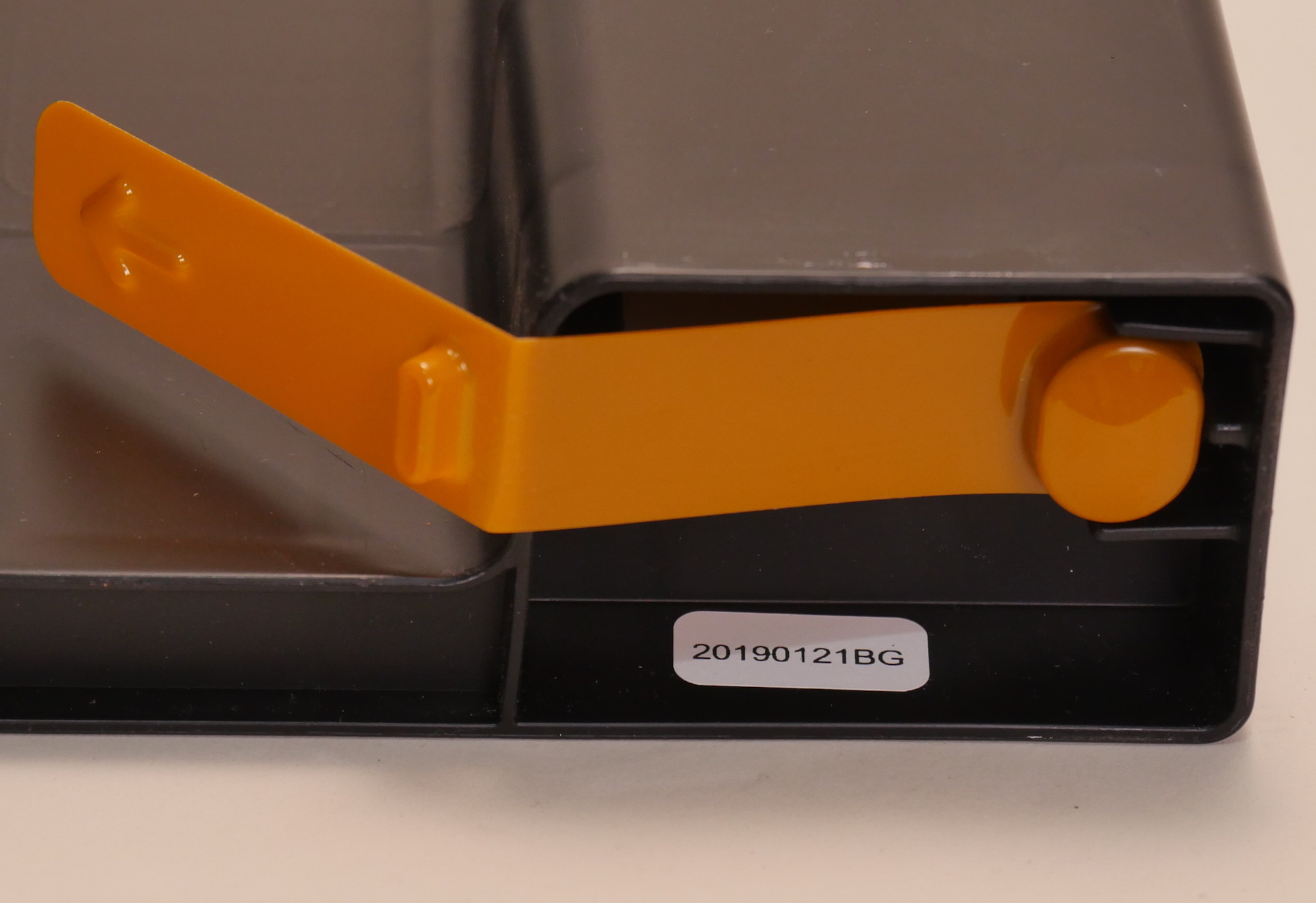Resin cartridge maintenance and storage | Formlabs