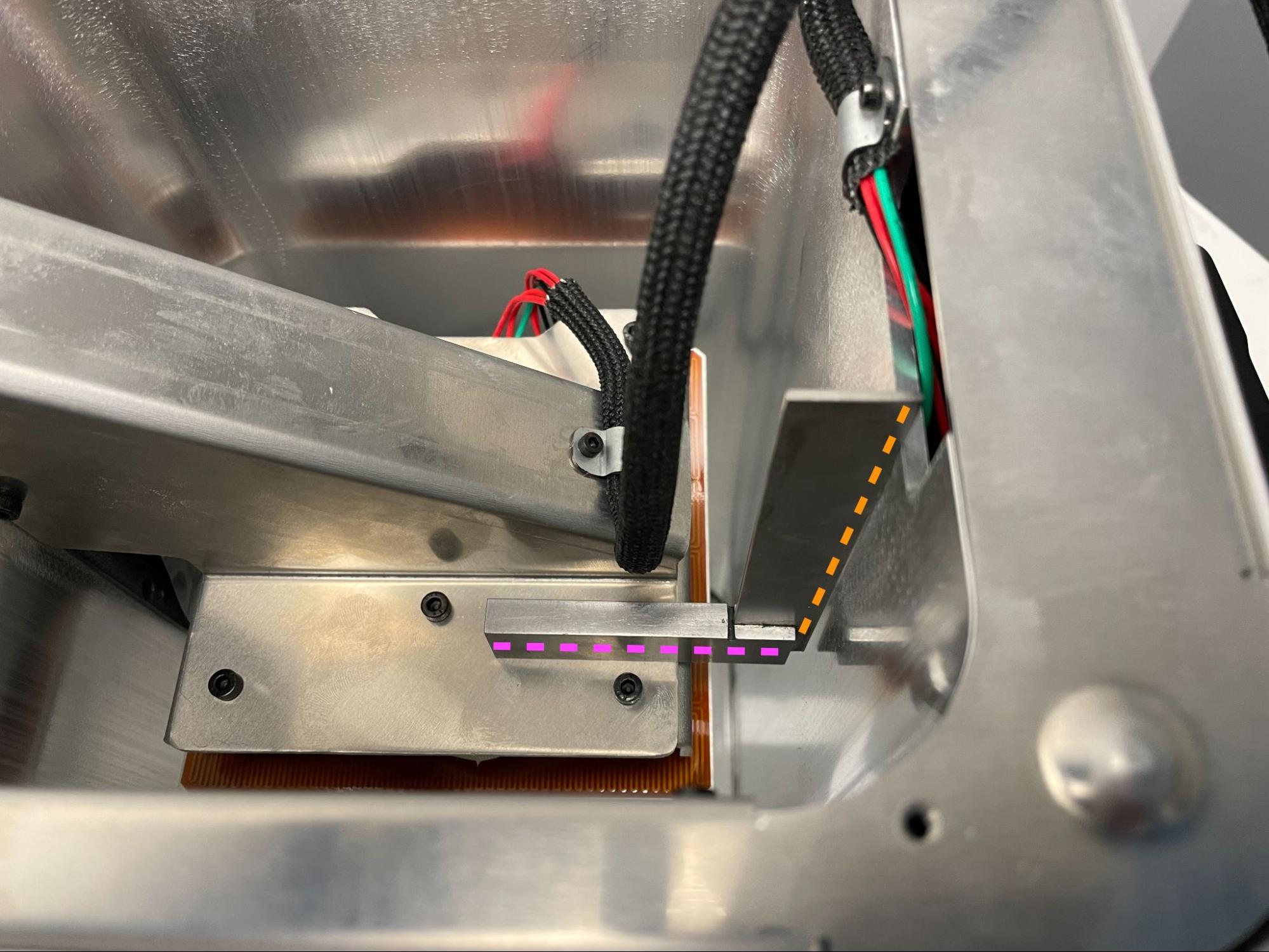 Checking the build chamber piston arm