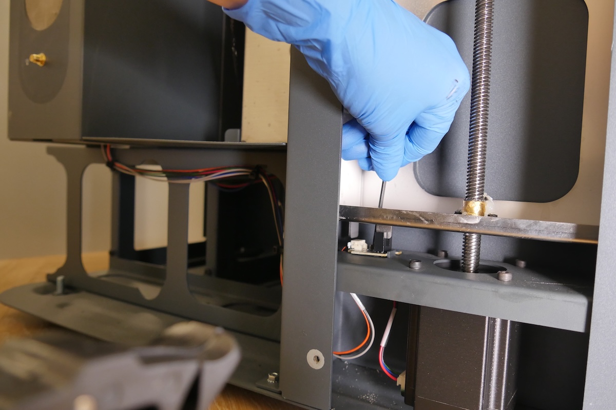 Replacing the Form Wash L Z-axis limit switch | Formlabs