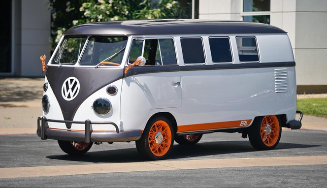 Die Radkappen des neuen Bulli wurden auf einem Formlabs SLA 3D-Drucker gedruckt und dann galvanisiert und poliert, um das Aussehen von verchromtem Stahl zu erzielen. (Bilder: VW)