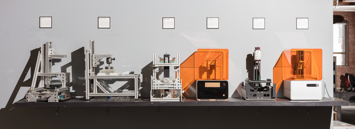 裁断済み　フリーハンドの CR充填 3D printer technique 3D Print the Ultimate Helping Hands for a PCB Workstation