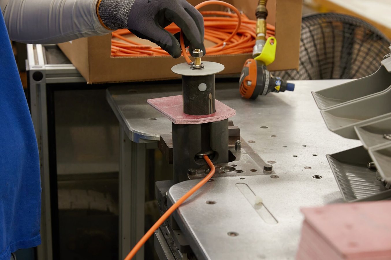 伊頓 SLS 3D 列印組裝夾具製造輔助設備